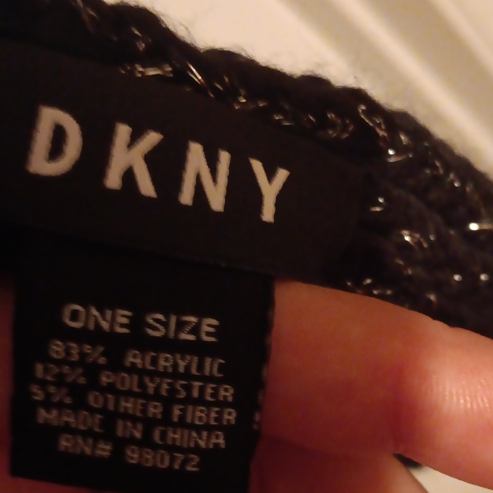 DKNY BLACK SPARKLY SCARF - Picture 4 of 5